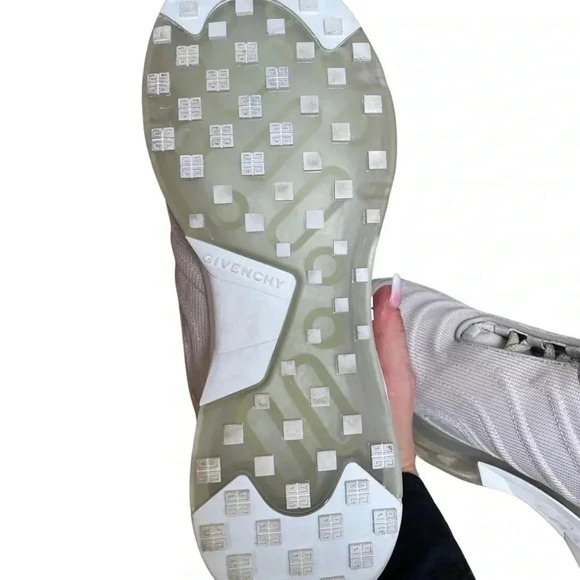 Givenchy Men's Light Runner Suede Sneaker Cream - Picture 12 of 15